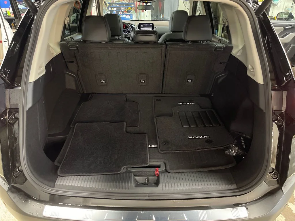 Used 2023 Black Nissan SV image 31
