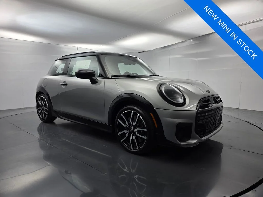 2026 MINI Hardtop Cooper S's photo
