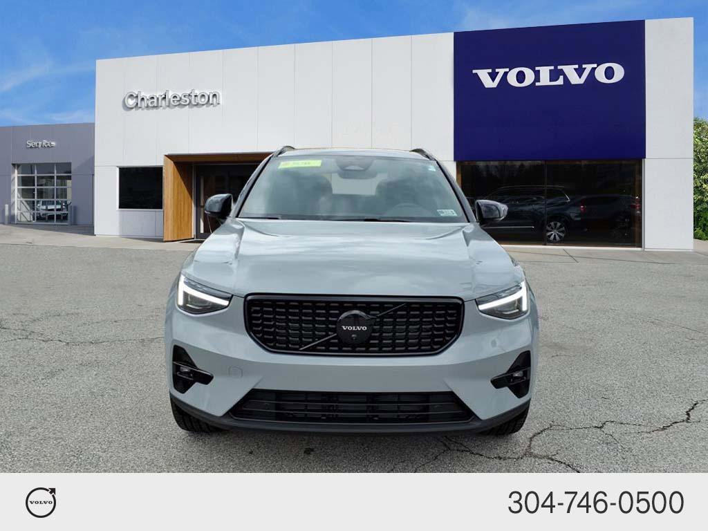 New 2026 Vapour Grey Volvo Ultra Black Edition image 8