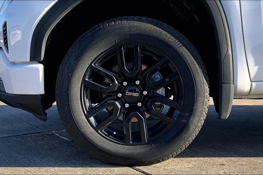 New 2024 GMC Sierra 1500 Elevation 4D Crew Cab