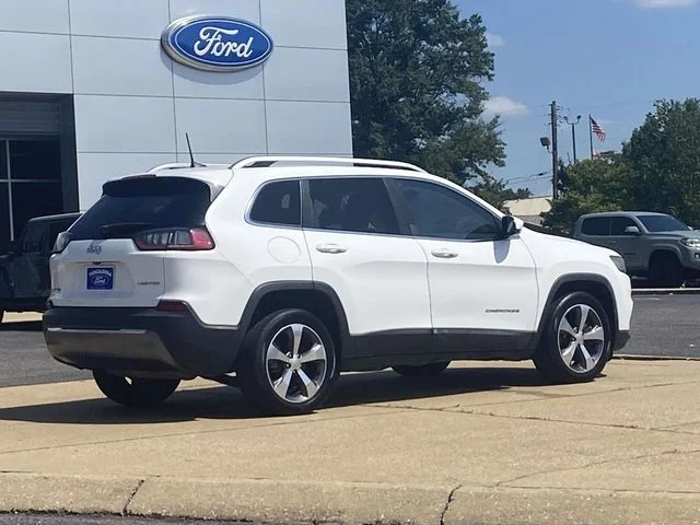 Used 2020 White Jeep Limited image 3