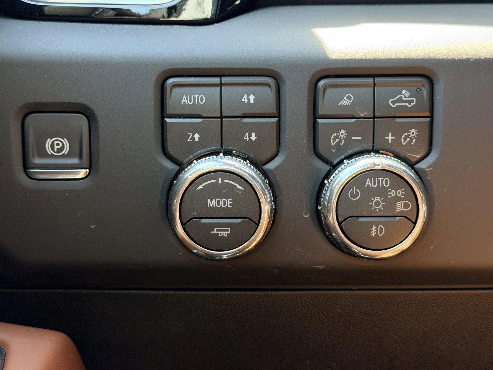 New 2026 Coastal Dune GMC Denali Ultimate image 21