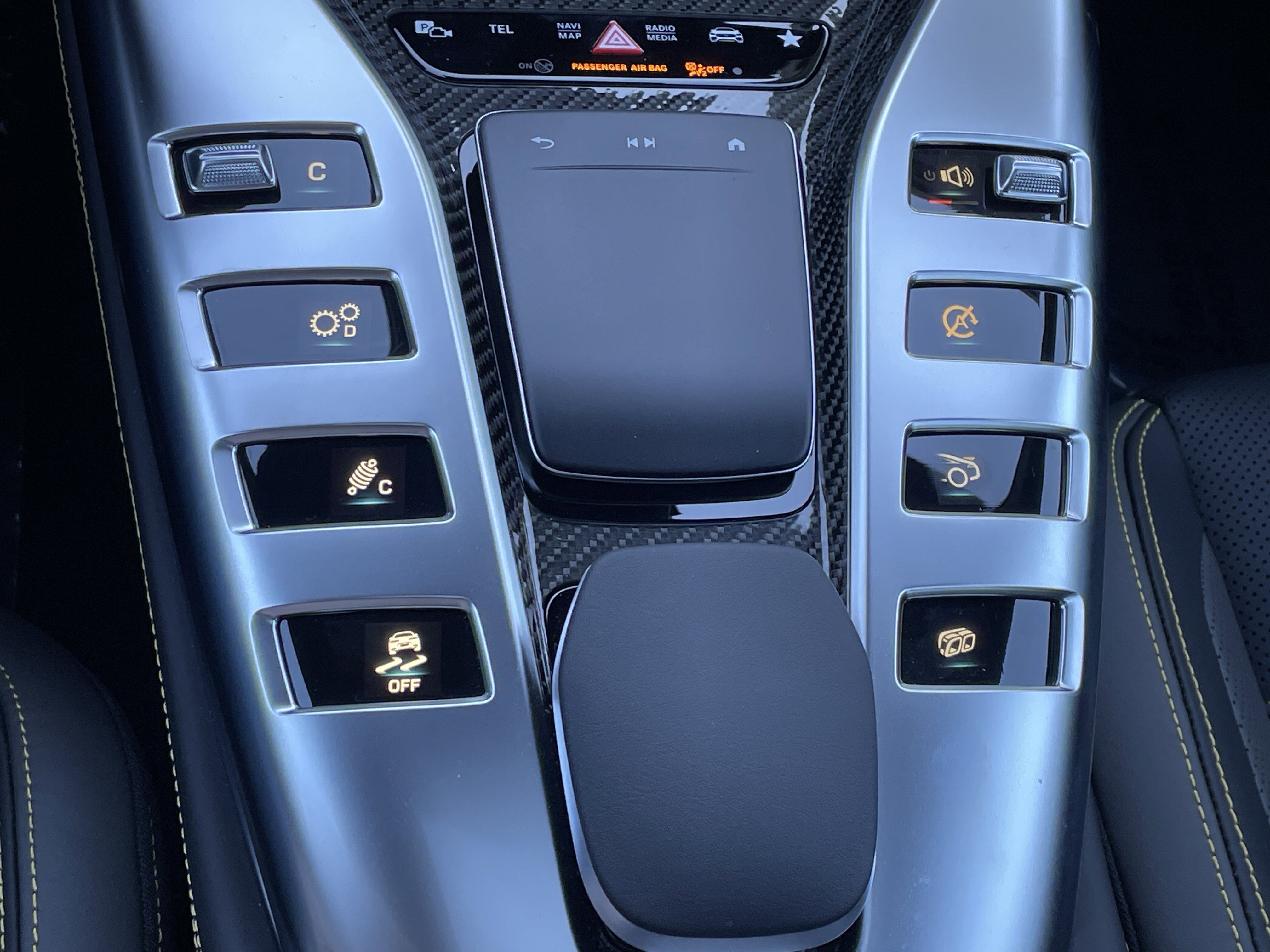 New 2026 MANUFAKTUR Graphite Grey Magno Mercedes-Benz AMG® GT 53 4-Door Coupe image 32