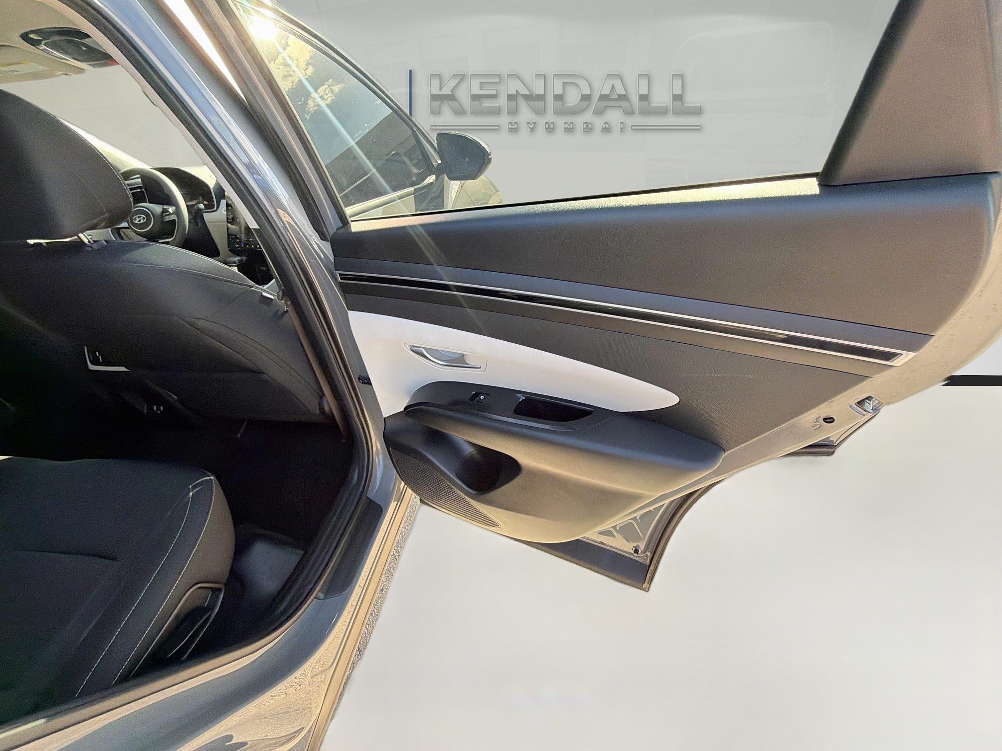 Used 2024 Hampton Gray Hyundai SEL image 29