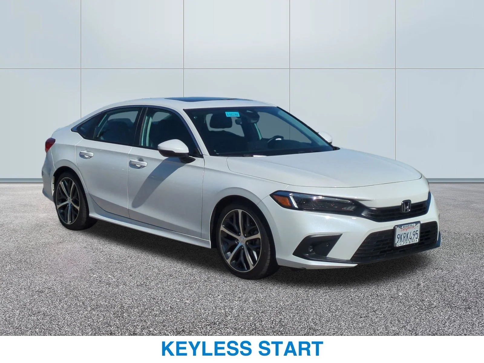 Certified Used 2024 White Honda Touring image 4