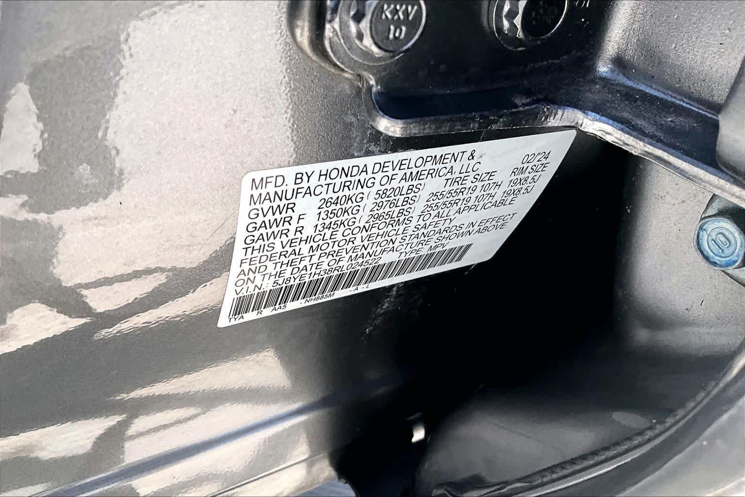 Used 2024 Liquid Carbon Metallic Acura  image 32