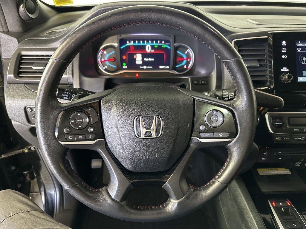 Used 2022 Crystal Black Pearl Honda Black Edition image 15