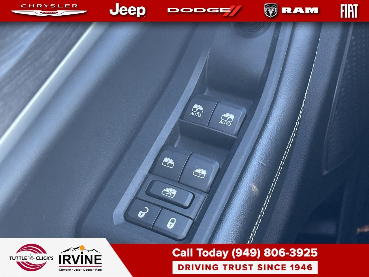 Used 2022 Diamond Black Crystal Pearlcoat Jeep Limited image 25