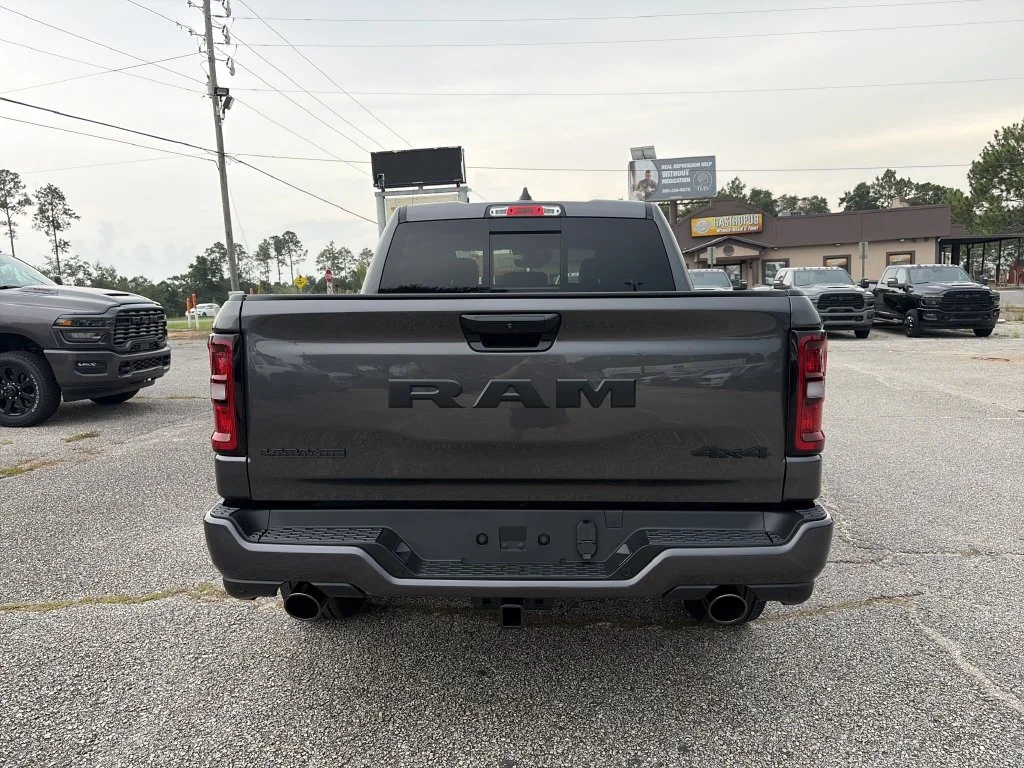 New 2026 Granite Crystal Metallic Clear-Coat Exterior Paint RAM Laramie image 5