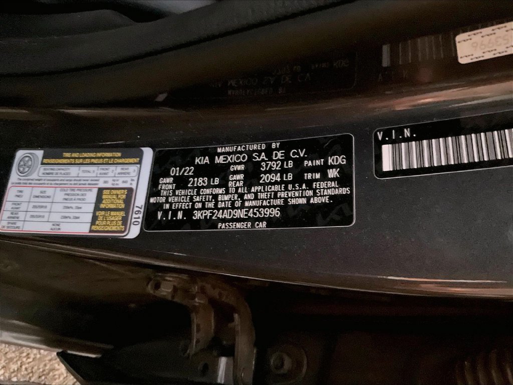 Used 2022 Gray Kia LXS image 5