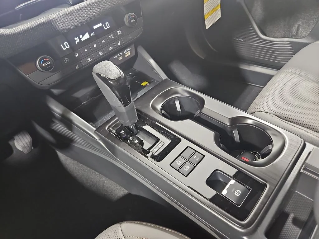 New 2026 ICE SILVER METALLIC Subaru Limited image 24