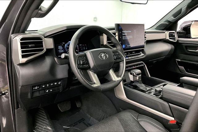 2025 Toyota Tundra Limited - Photo 17