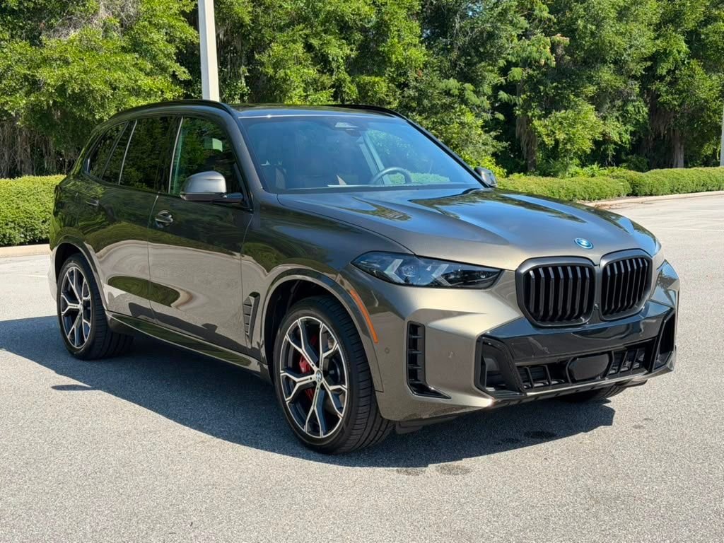 Certified Used 2026 Green BMW xDrive50e image 7