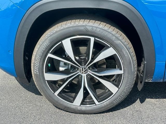 New 2026 Mountain  Lake Blue Metallic Volkswagen 2.0T SEL Premium R-Line image 8