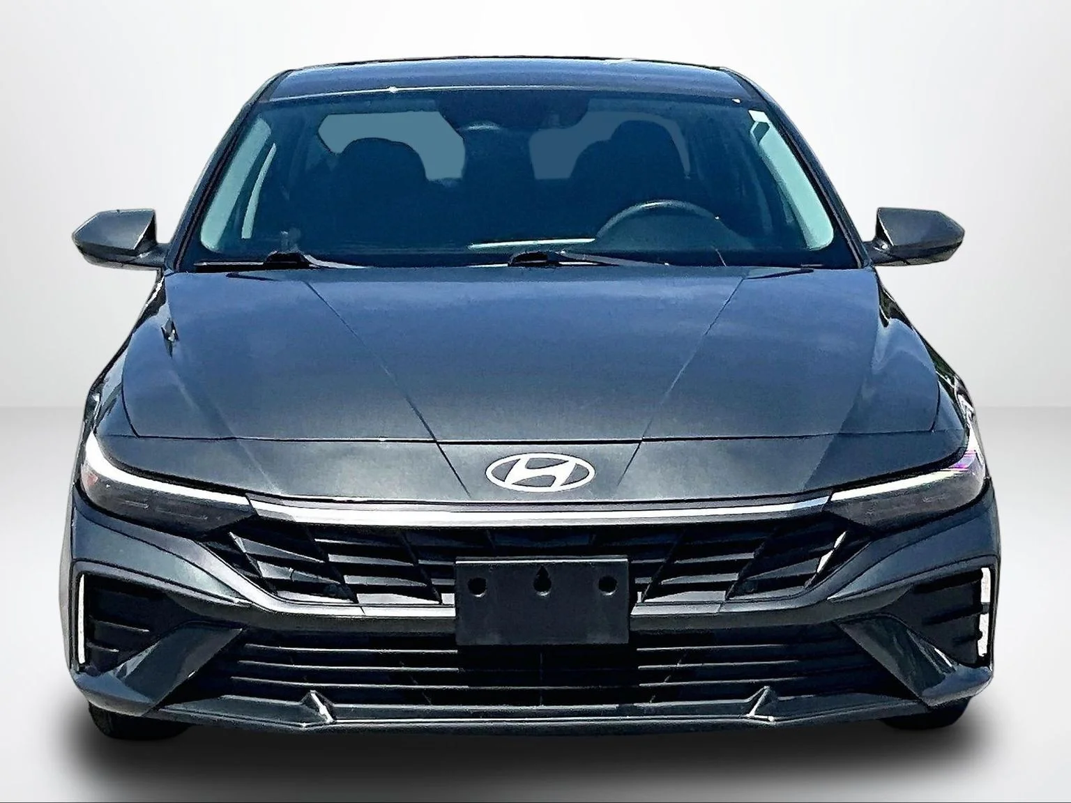 Used 2024 Gray Hyundai SE image 4