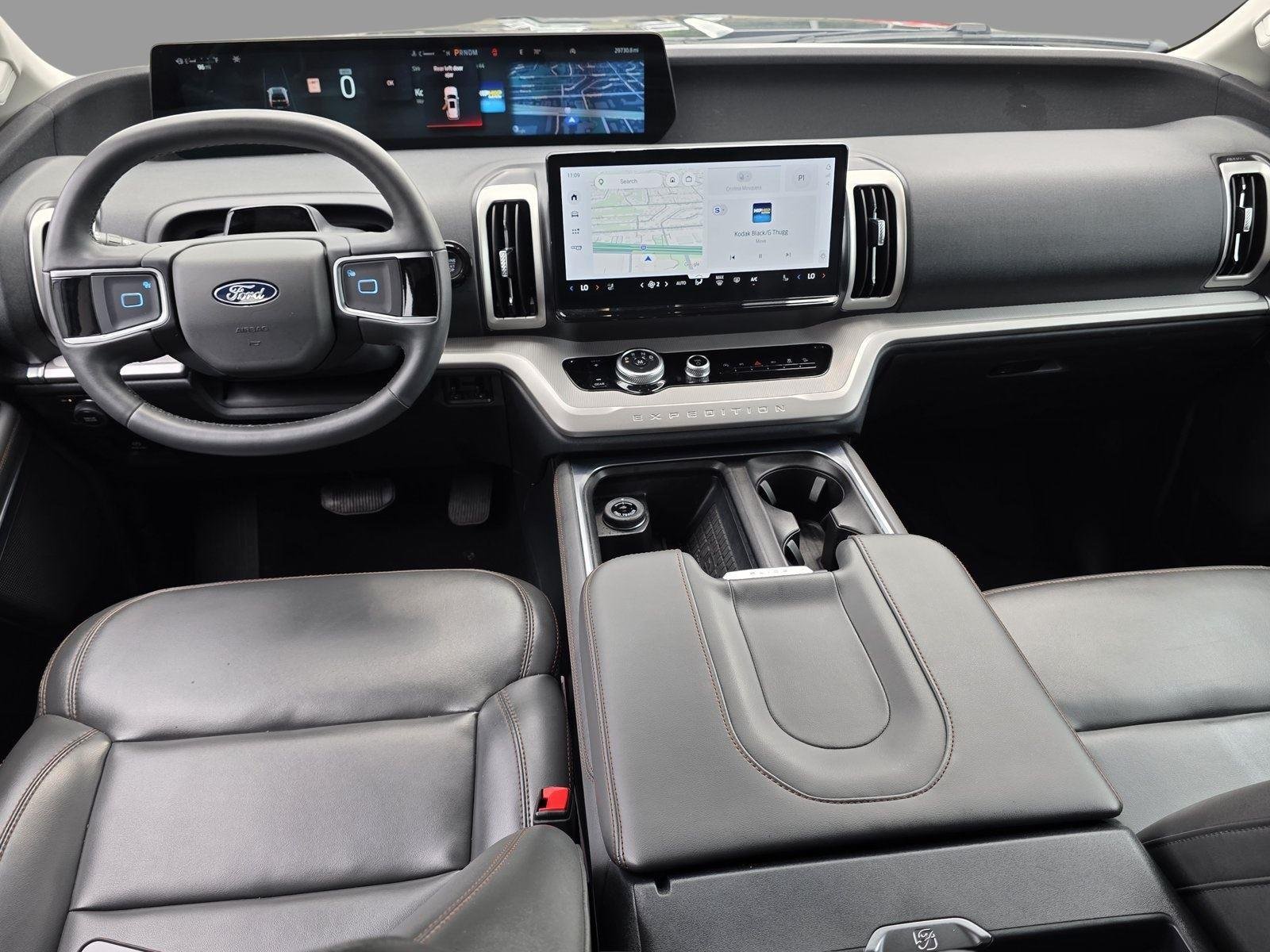 Used 2025 Agate Black Ford Active image 9