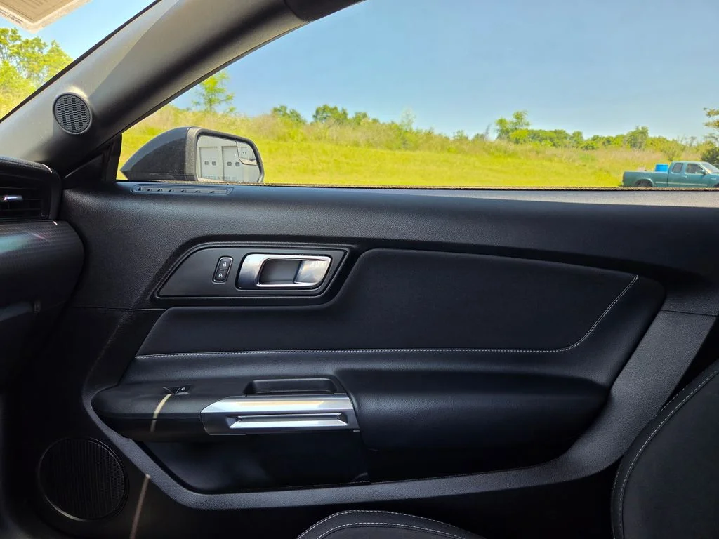 Used 2019 Black Ford GT image 17