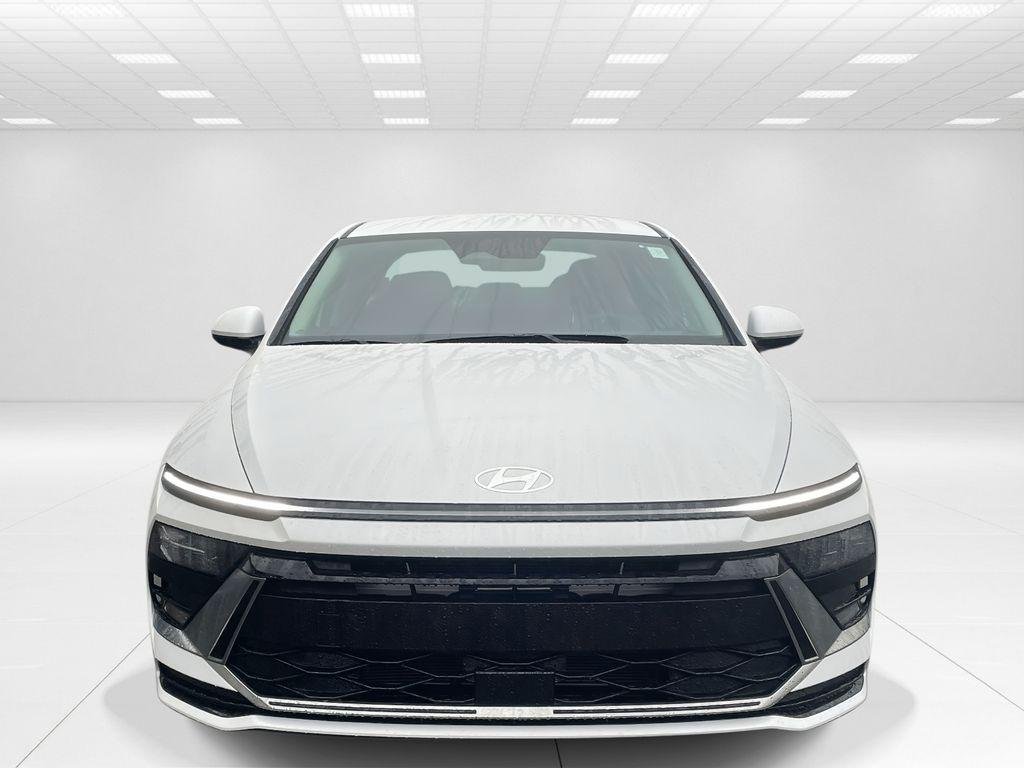 New 2026 White Hyundai SEL Sport image 2