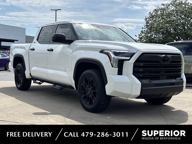 2025 Toyota Tundra 4WD SR5 CrewMax