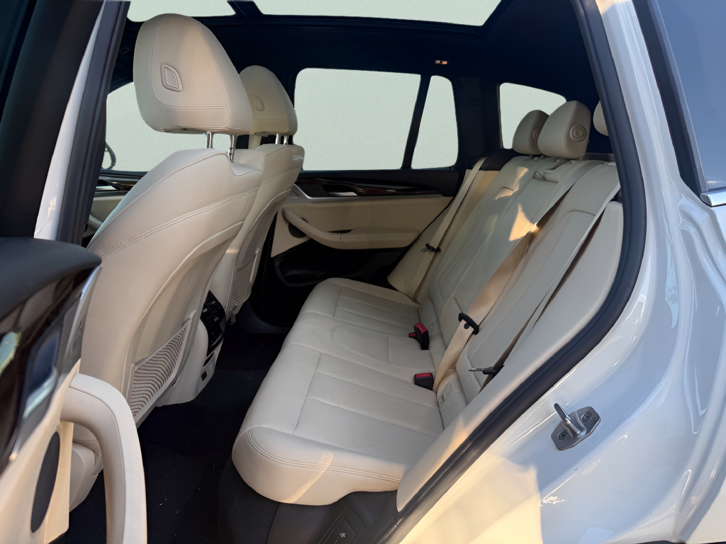 Used 2021 White BMW sDrive30i image 11