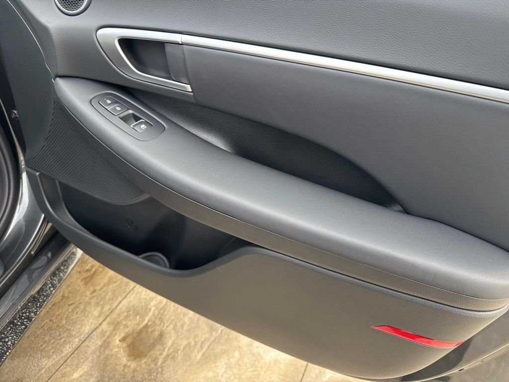 New 2026 Gray Hyundai SEL image 28