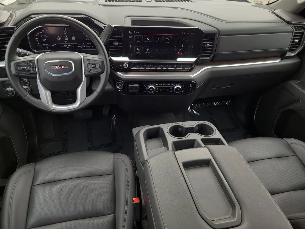 Used 2025 White GMC SLT image 16