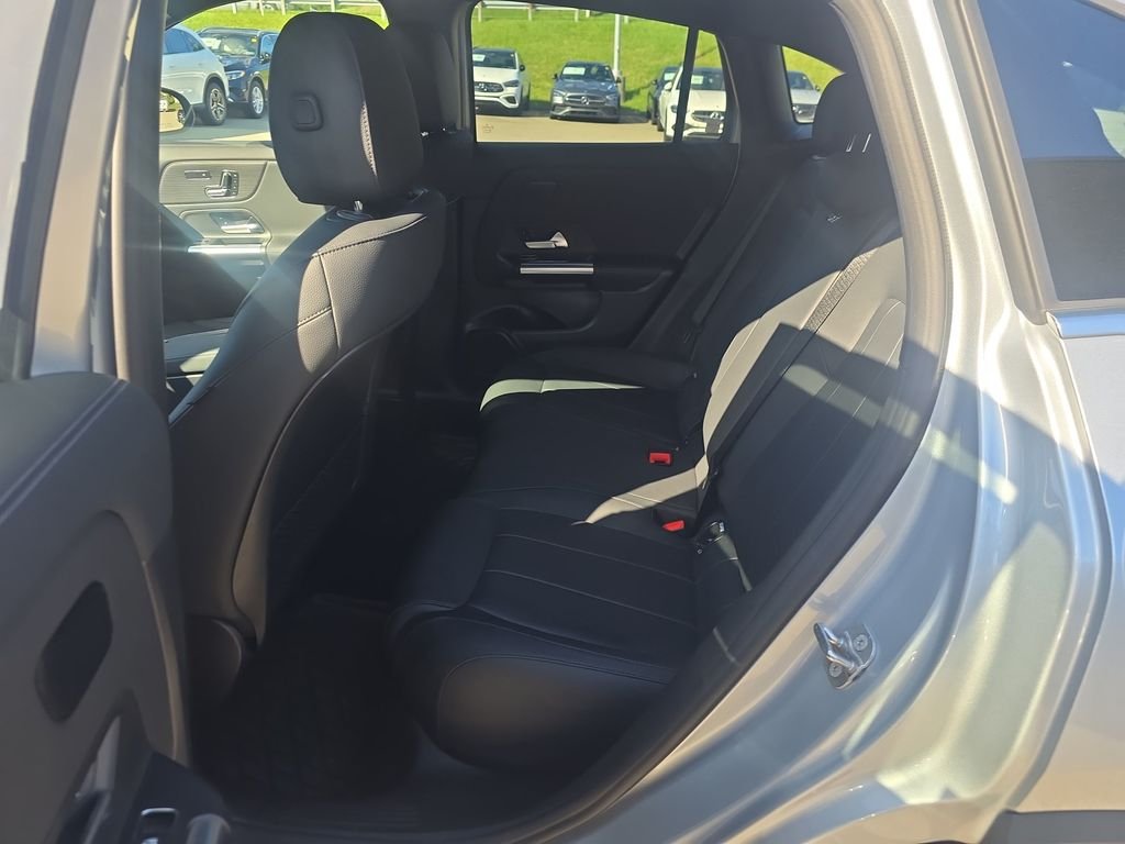 Used 2026 Silver Mercedes-Benz GLA 250 image 24