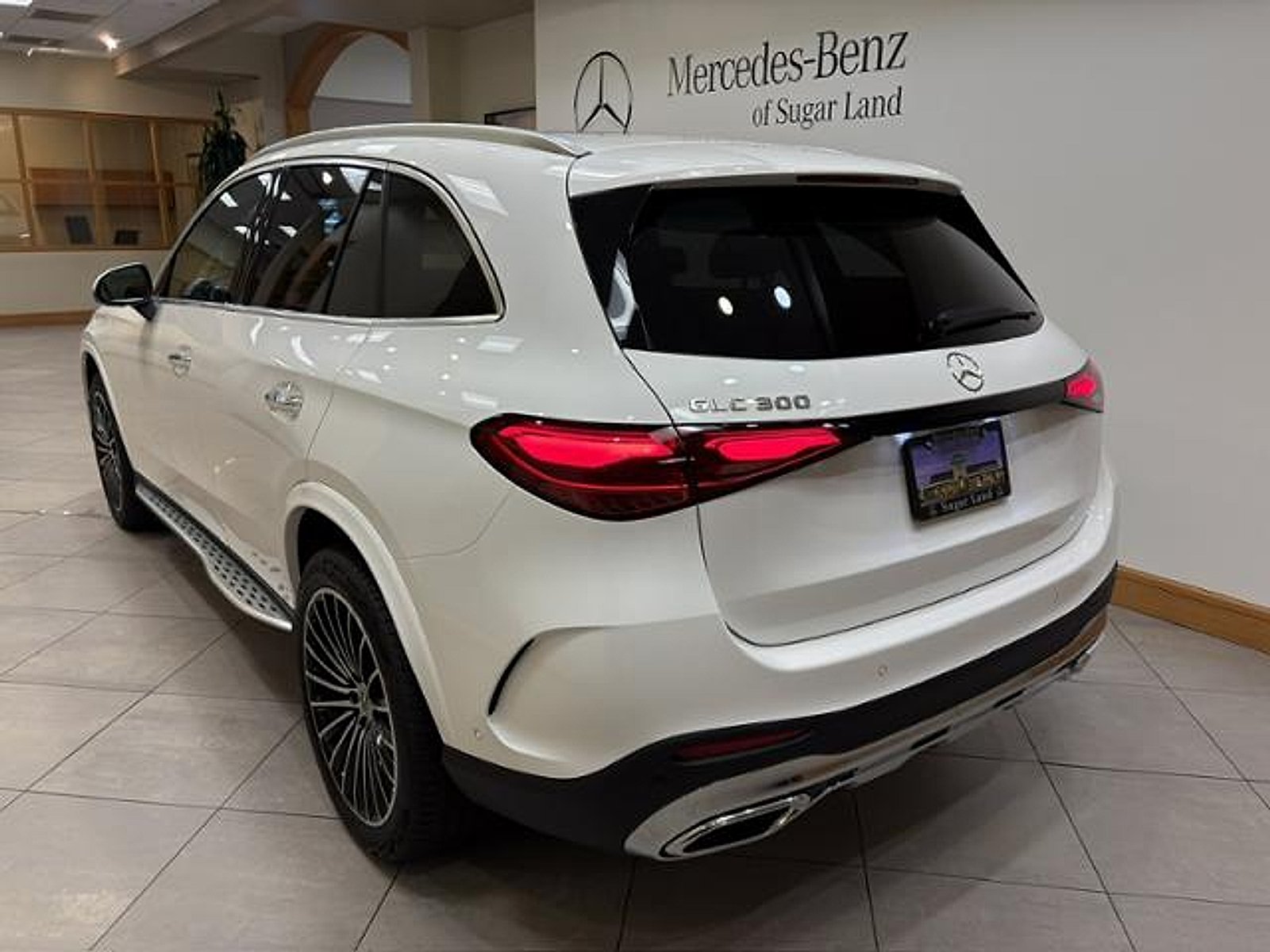 New 2026 Polar White Mercedes-Benz 300 image 3