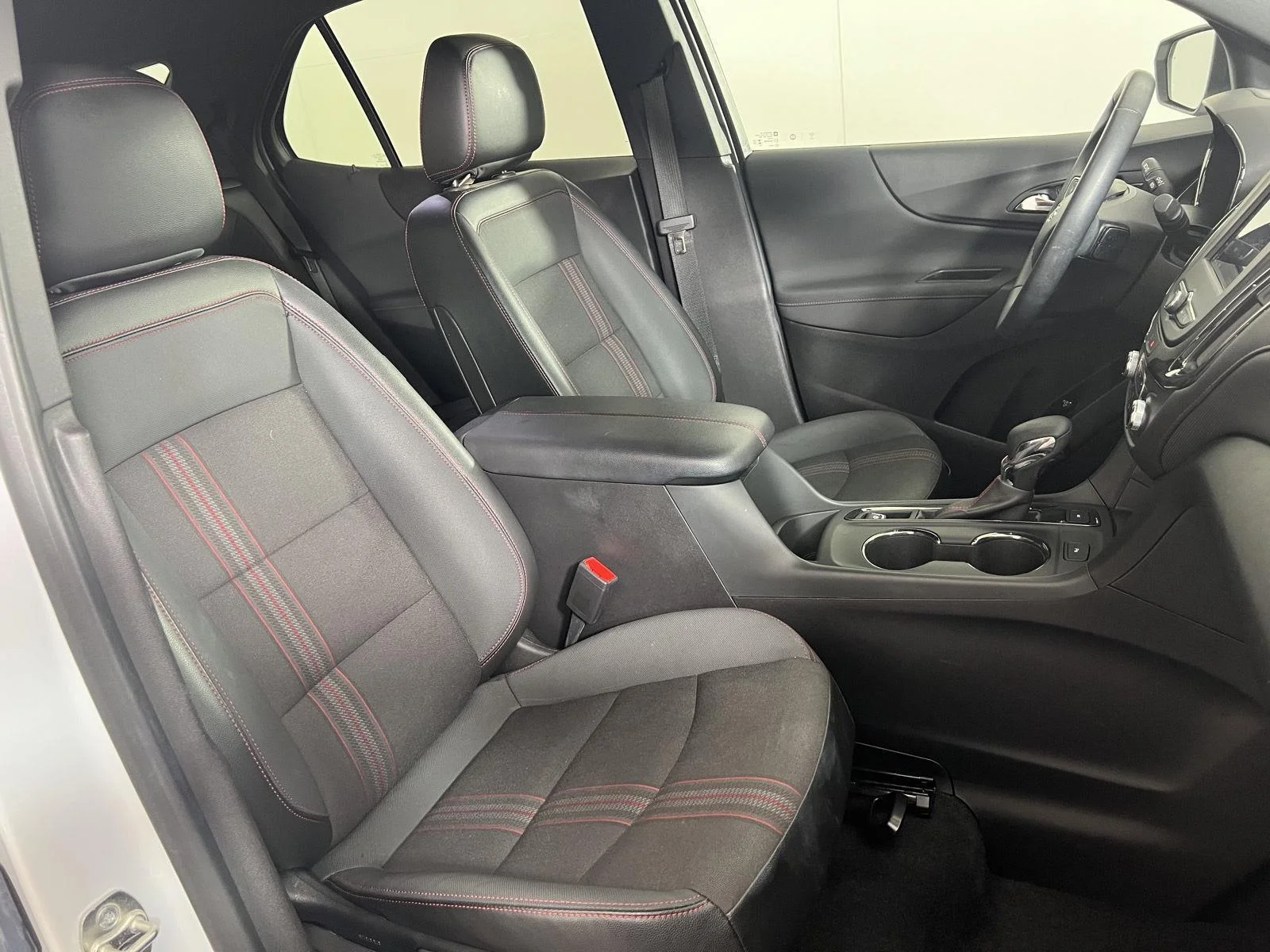 Used 2024 Summit White Chevrolet RS image 23