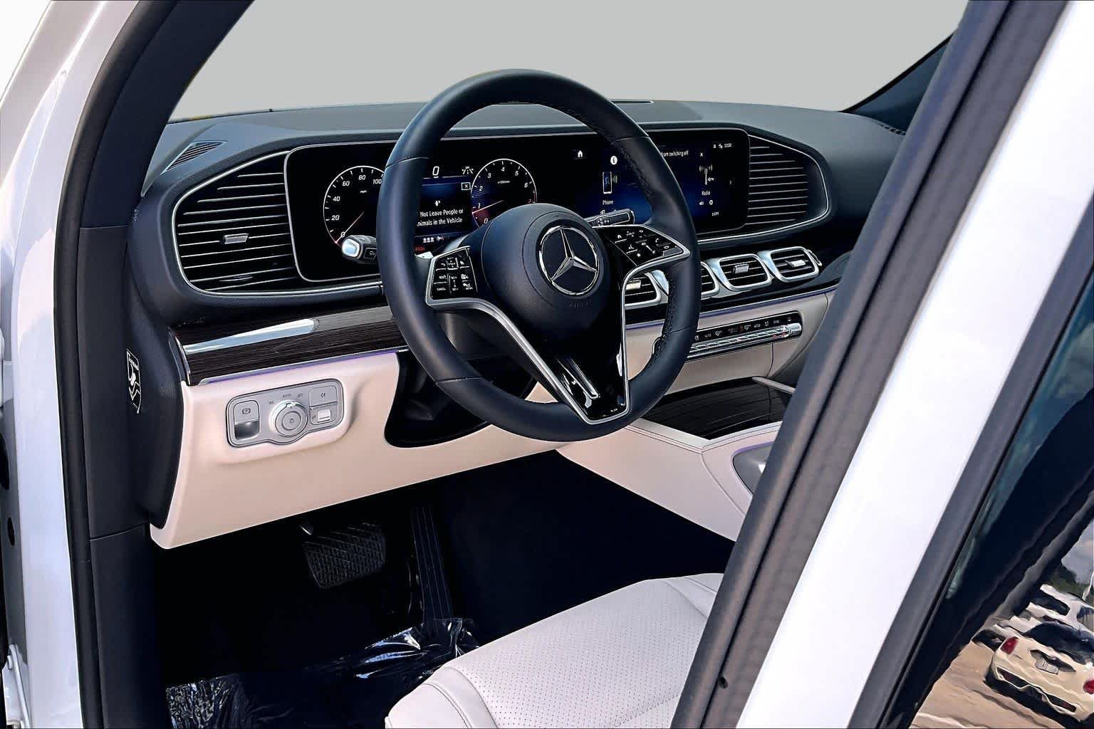 Used 2026 Polar White Mercedes-Benz GLE 450 image 16