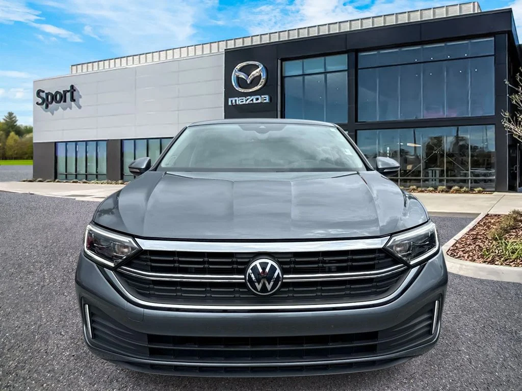 Used 2023 Gray Volkswagen 1.5T SEL image 9