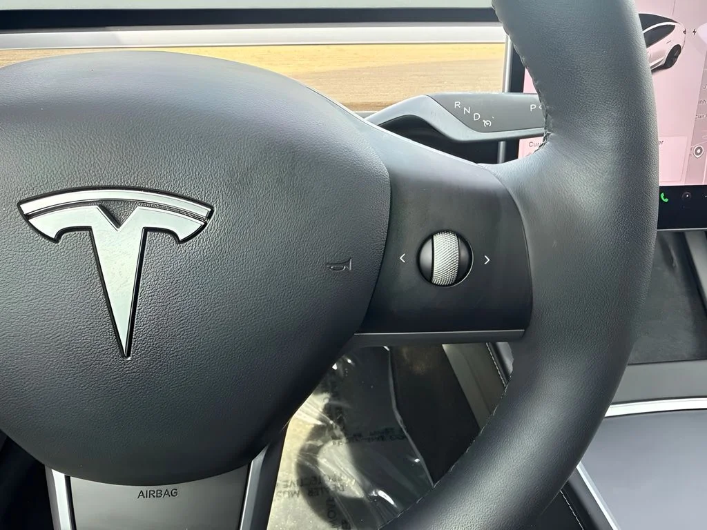 Used 2021 White Tesla Long Range image 17