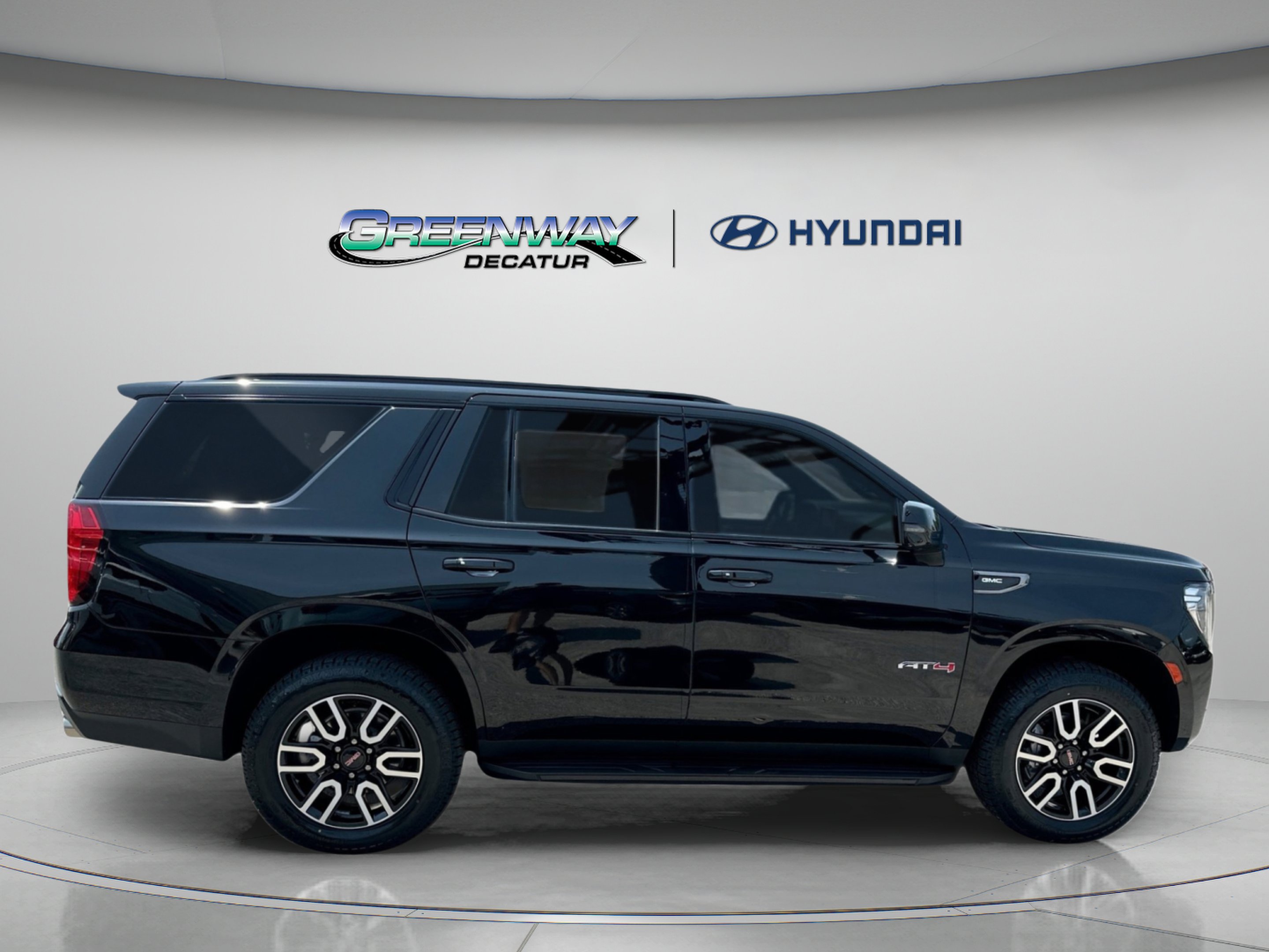 Used 2024 Onyx Black GMC AT4 image 9
