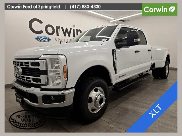 New 2027 Oxford White Ford F-350® XLT image 1