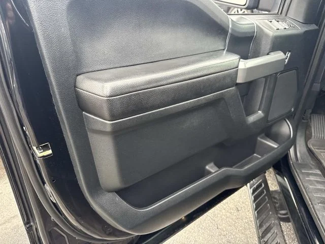 Used 2018 Black Ford XLT image 20