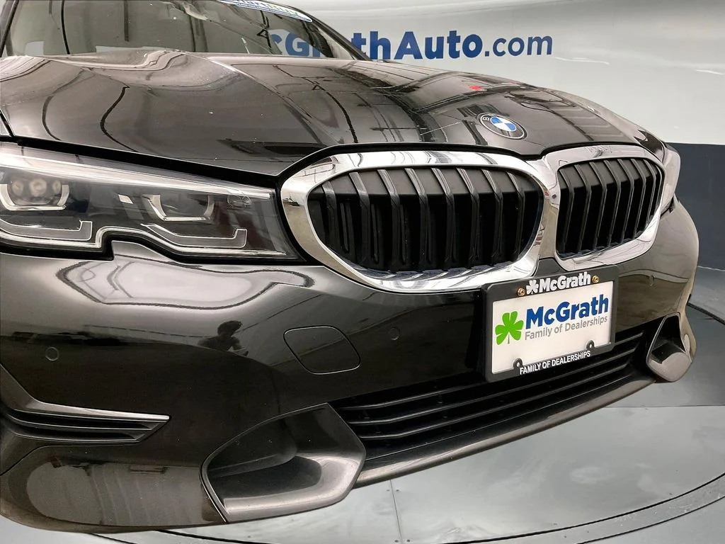 Certified Used 2019 Black BMW 330i xDrive image 33