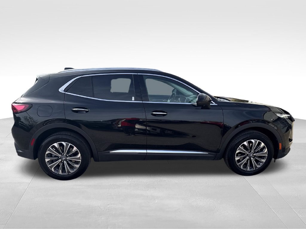 Used 2025 Black Buick Preferred image 6