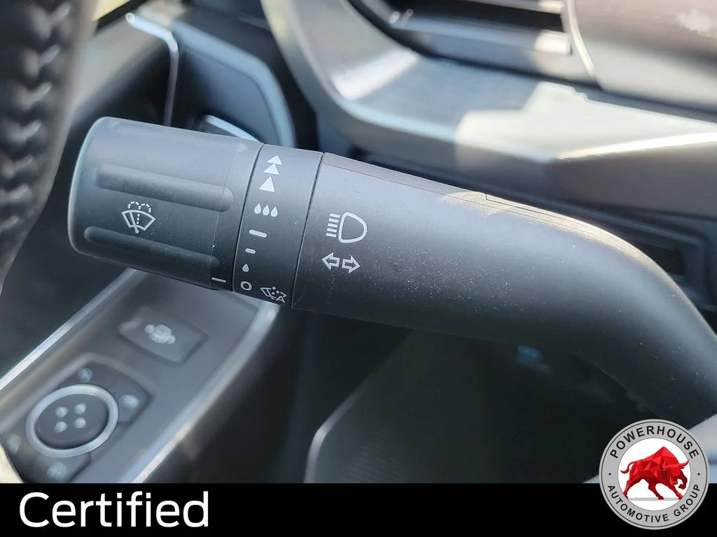 Used 2022 Gray Ford Lariat image 31