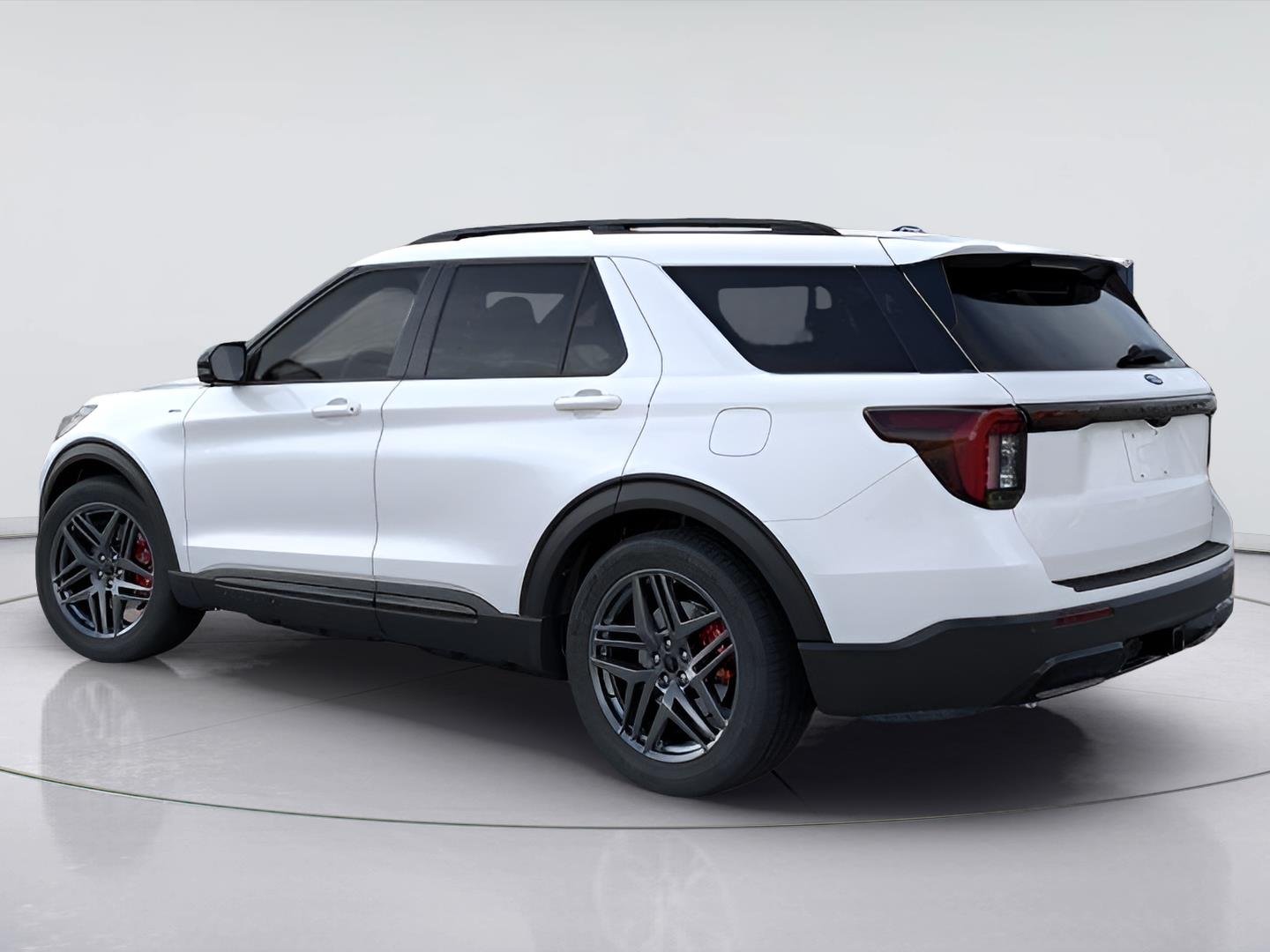 New 2026 Star White Metallic Tri-Coat Ford ST-Line image 4