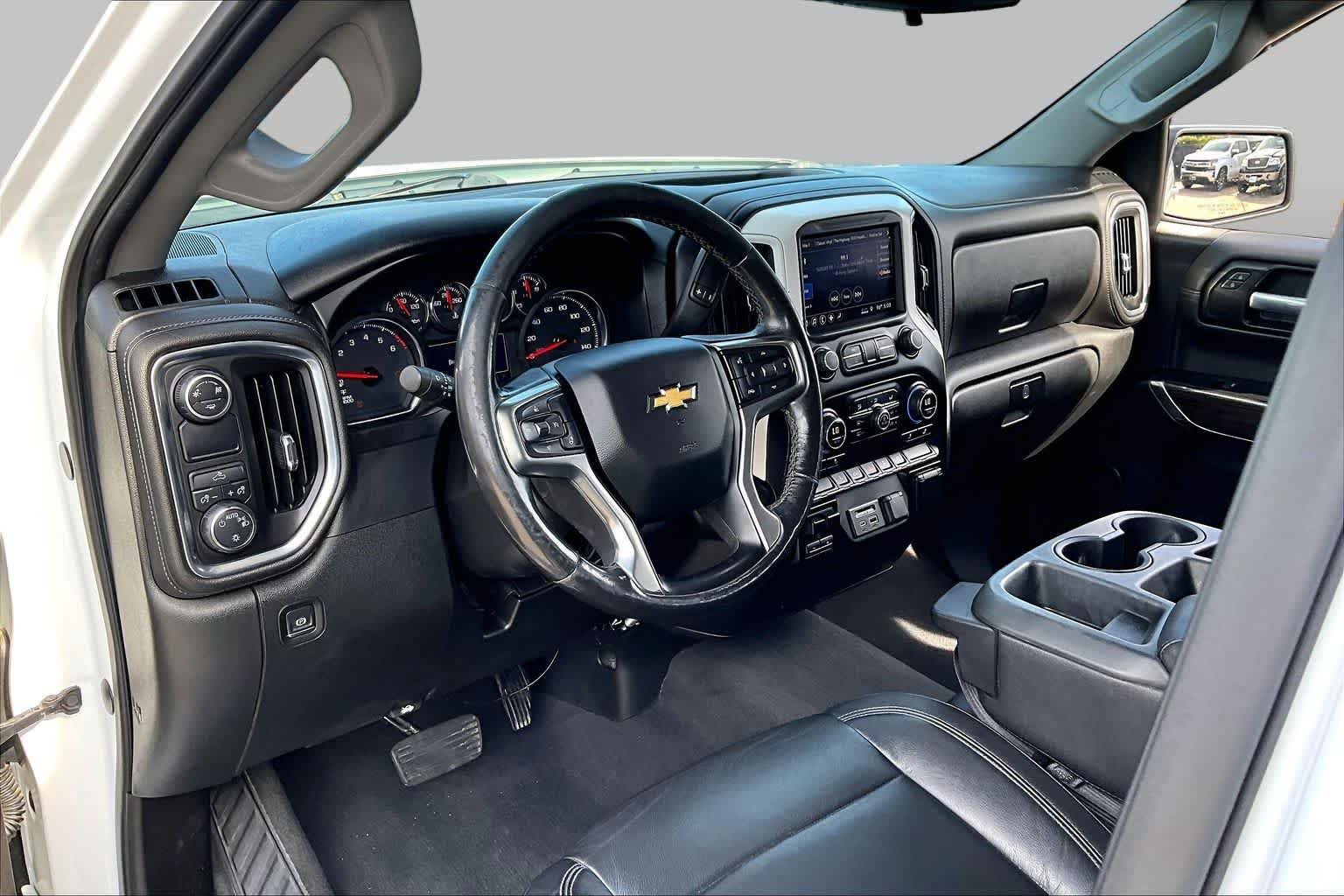 Used 2019 Summit White Chevrolet LT image 18