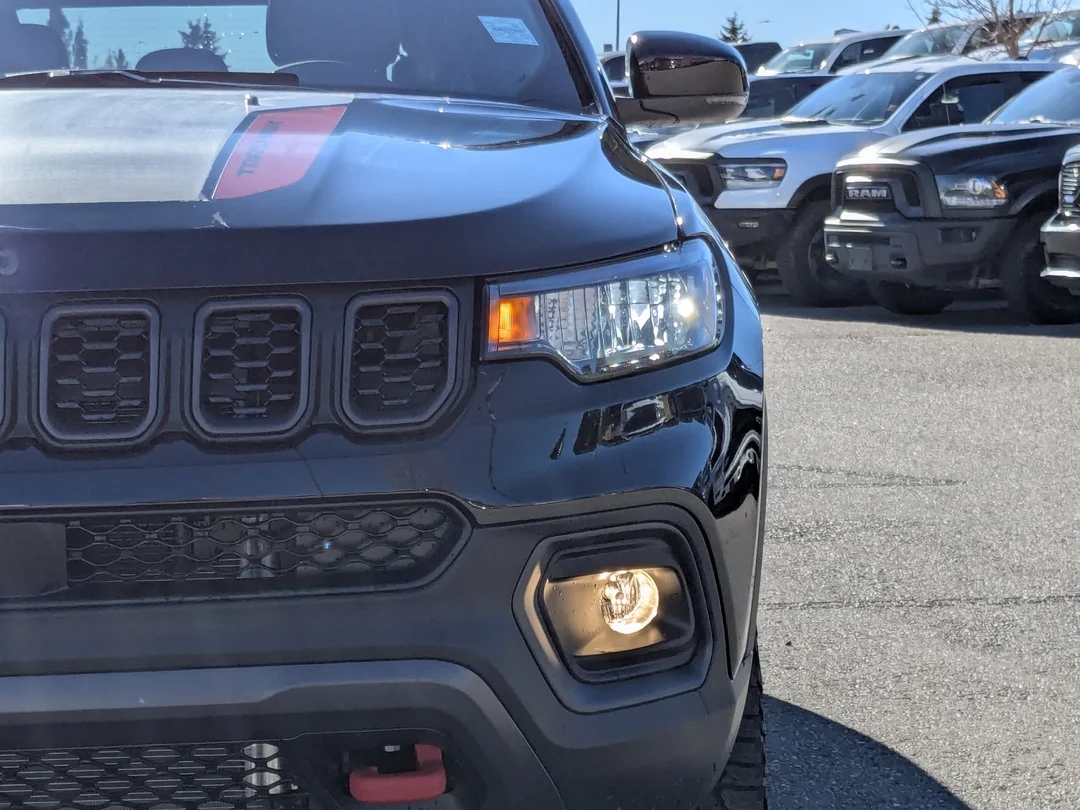 New 2026 Black Jeep Trailhawk - - 4x4 - Trailer Tow Group - Pano Sunroof - Alpine Audio - Trail Rated & More! image 10