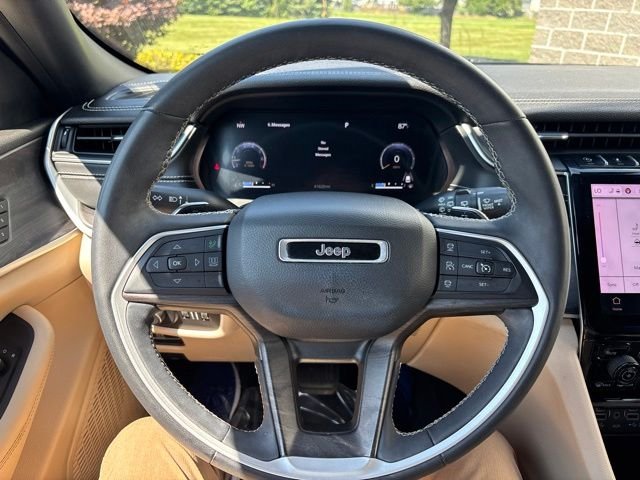 Used 2023 Black Jeep Limited image 19