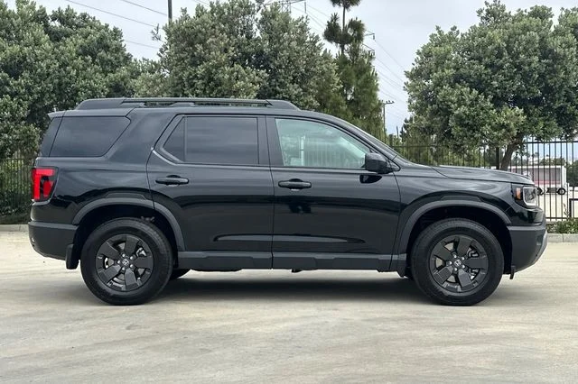 New 2026 Crystal Black Pearl Honda RTL image 3