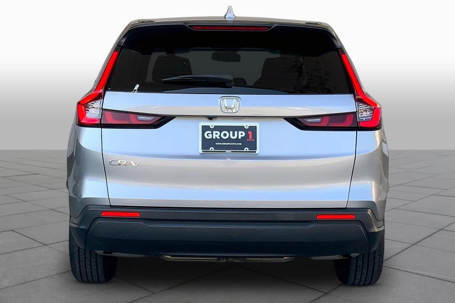Used 2024 Lunar Silver Metallic Honda LX image 5