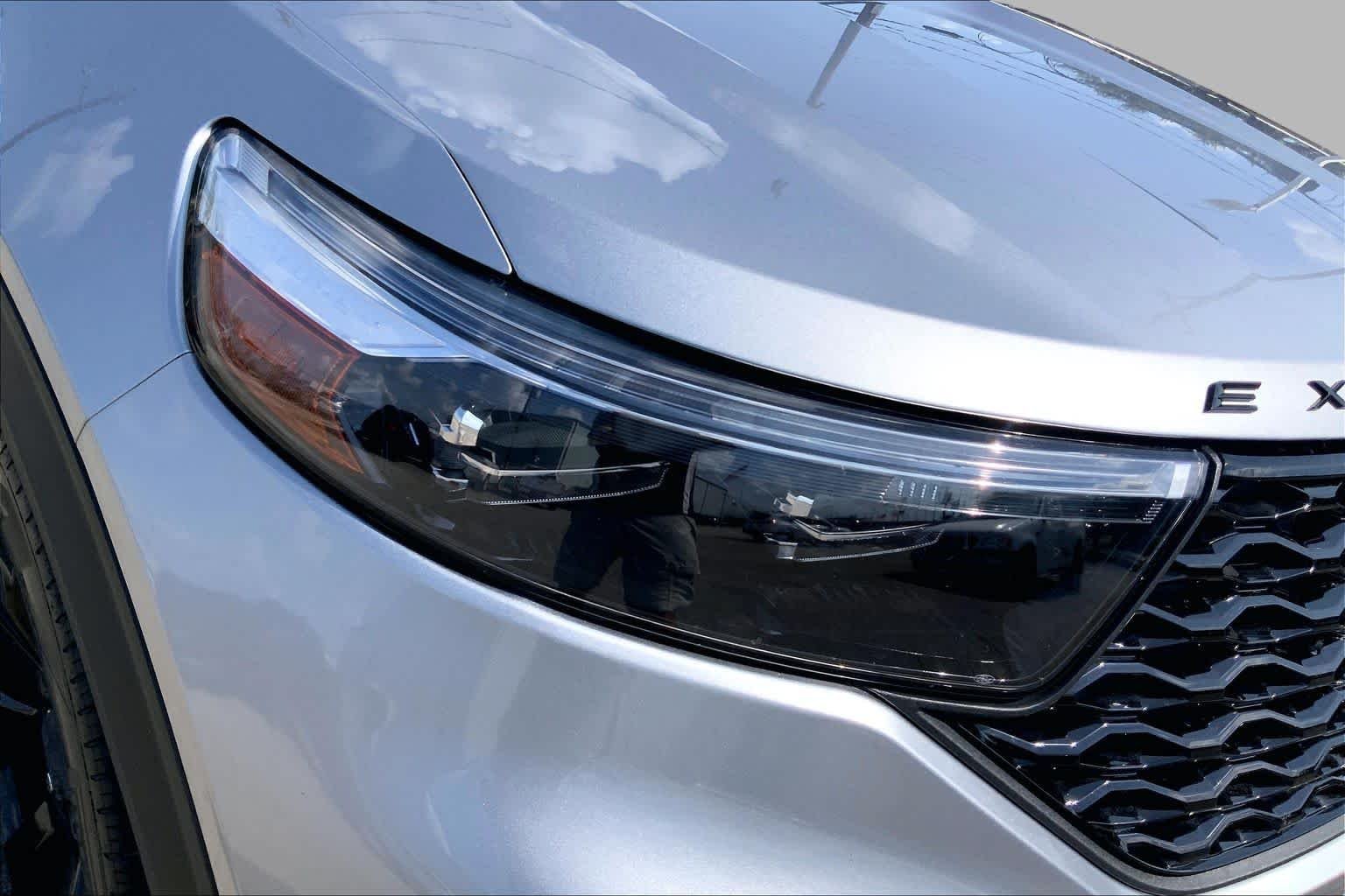 Used 2022 Iconic Silver Ford ST image 28