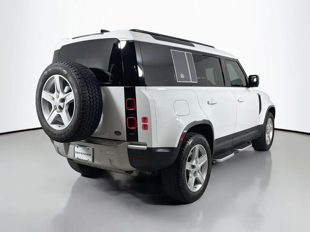 Used 2020 Fuji White Land Rover SE image 5