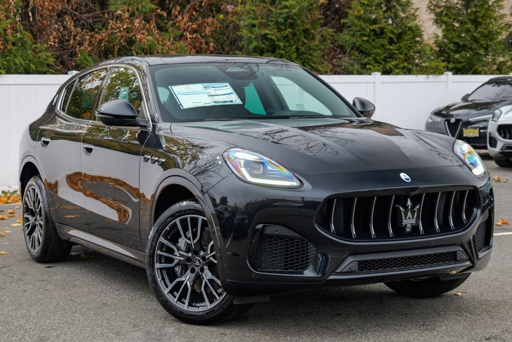 2025 Maserati Grecale Base