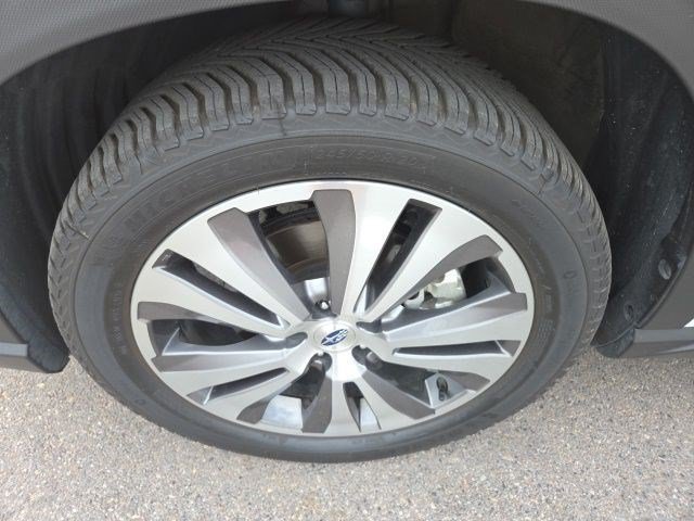 Used 2022 Crystal White Pearl Subaru Touring image 23