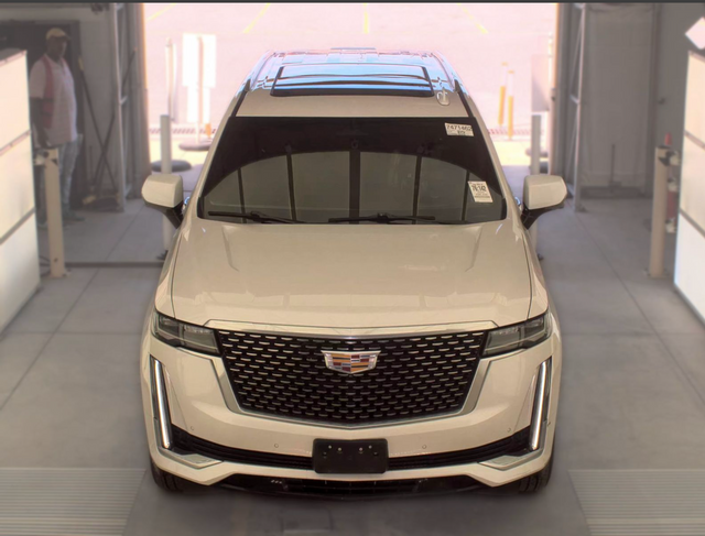 Used 2022 White Cadillac Premium Luxury image 17
