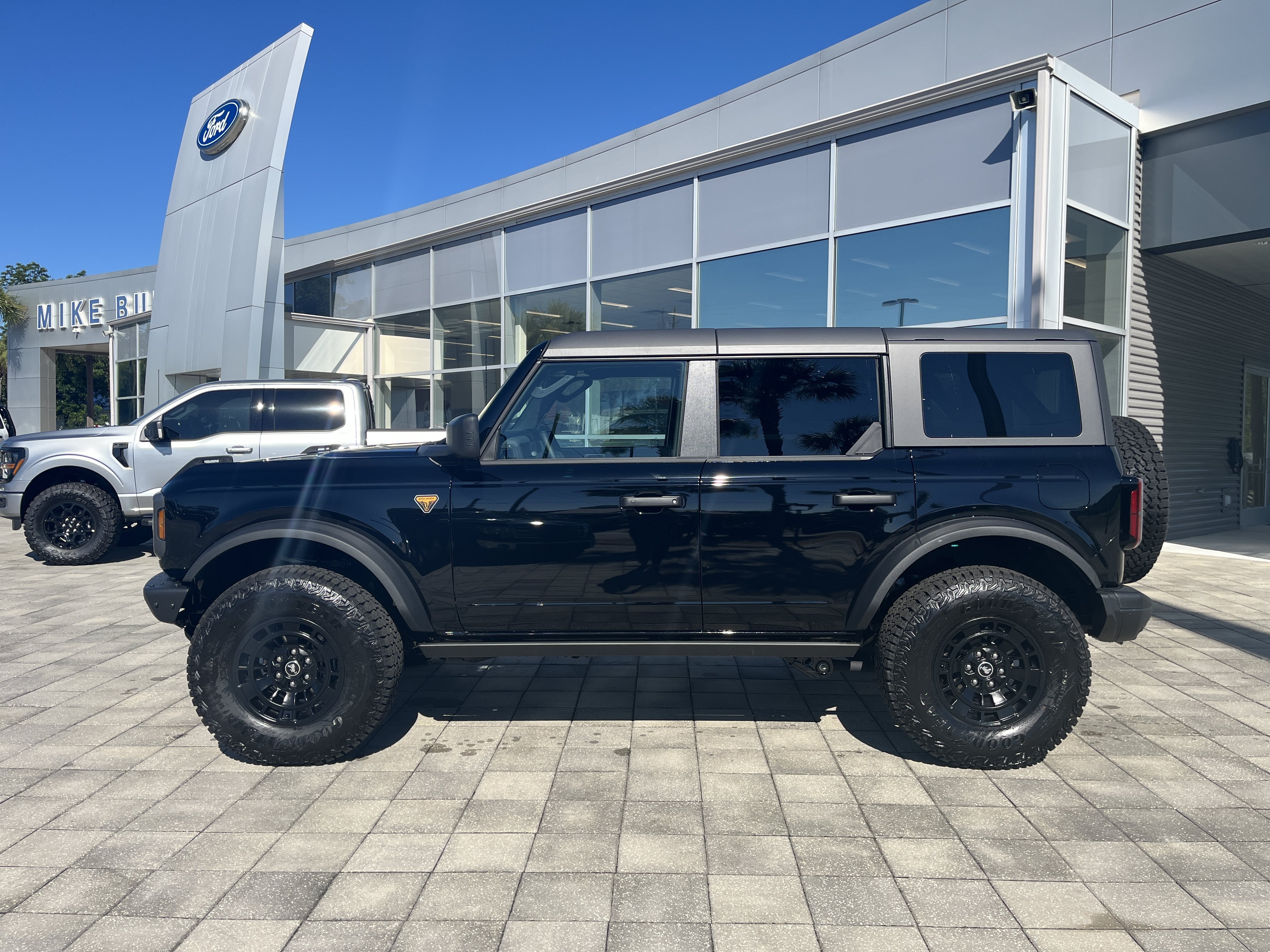 New 2026 Shadow Black Ford Badlands® image 3